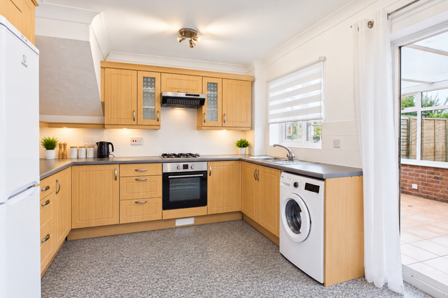 3 Headington Close, Cambridge photo 3