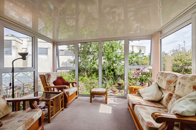 9, Westcliff Close, Devon photo 4