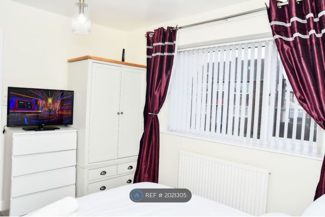 Room to rent in Haweswater Drive, Middleton, Manchester