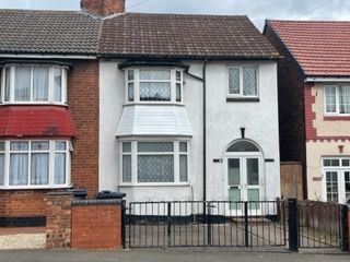 Thumbnail Semi-detached house to rent in Onibury Road, Birmingham