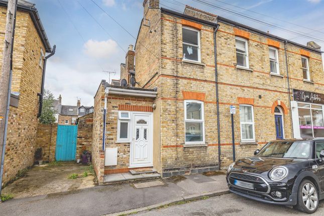 Thumbnail Maisonette for sale in Devereux Road, Windsor