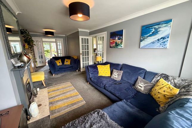 2, Swaledale Road, Dartford photo 2