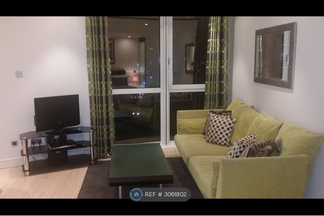 Flat, No Gunwharf Quays, Portsmouth photo 5