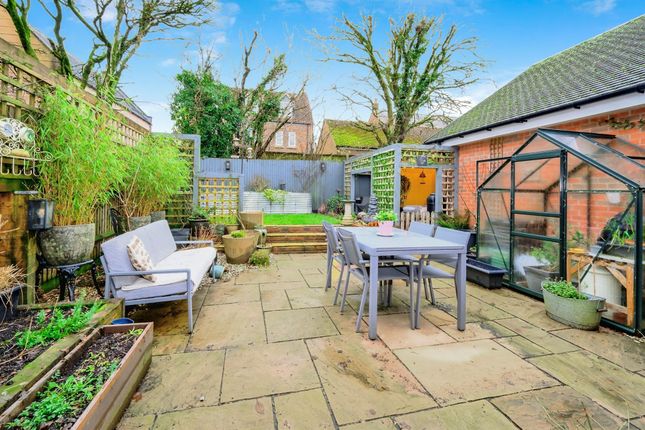 39, Anstee Road, Shaftesbury photo 3