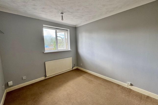 11, Cooling Close, Maidstone photo 5