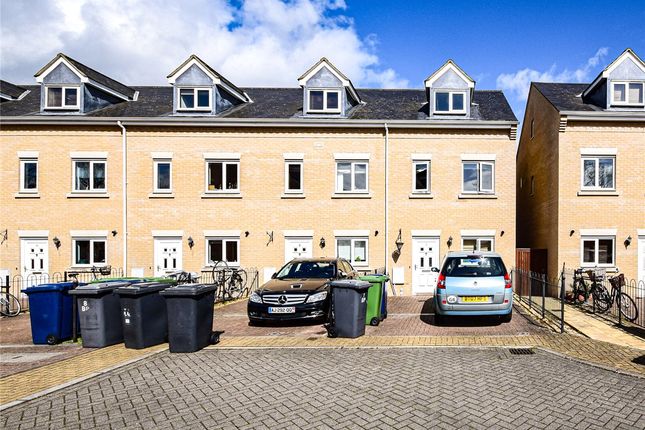End terrace house to rent in Brothers Place, Cambridge