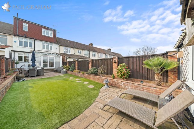 4, Highview Avenue, Wallington photo 2