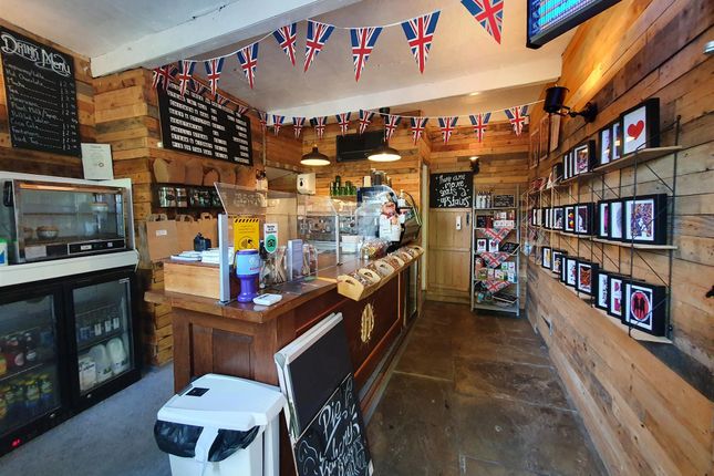 Thumbnail Restaurant/cafe for sale in Cafe &amp; Sandwich Bars BD22, West Yorkshire