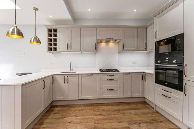 42, Squires Lane, London photo 3