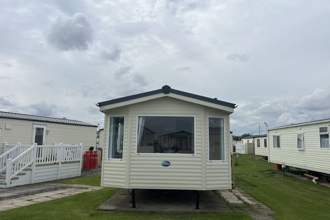 Mobile/park home for sale in Main Road, Cowden, Hull
