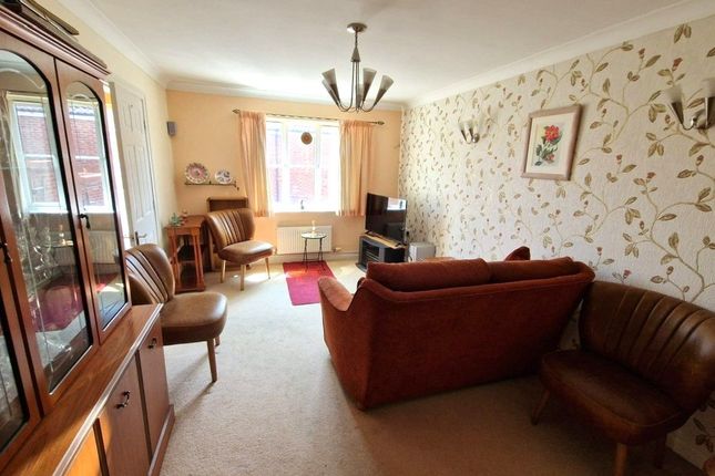 4, Salterton Court, Exmouth photo 4