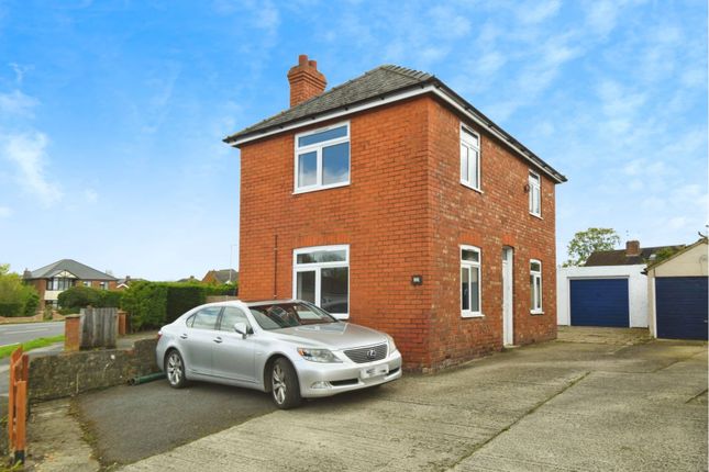 Thumbnail Detached house for sale in Cheney Manor Road, Swindon