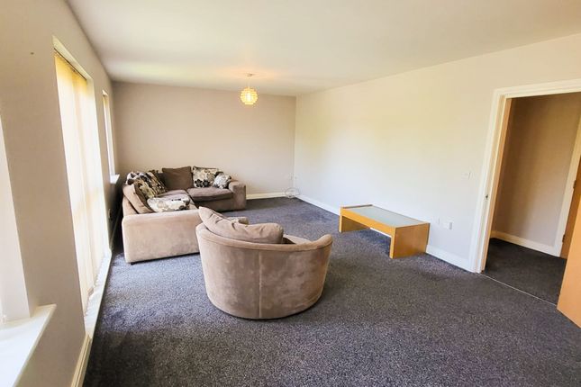 183 Lakeside Boulevard, Doncaster photo 2
