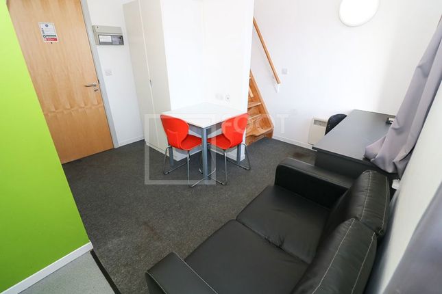 4th Floor Room 27 Campus House 10, Hey Street, Bradford photo 5