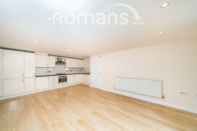 Flat 1, Oyster Wharf, Reading photo 3