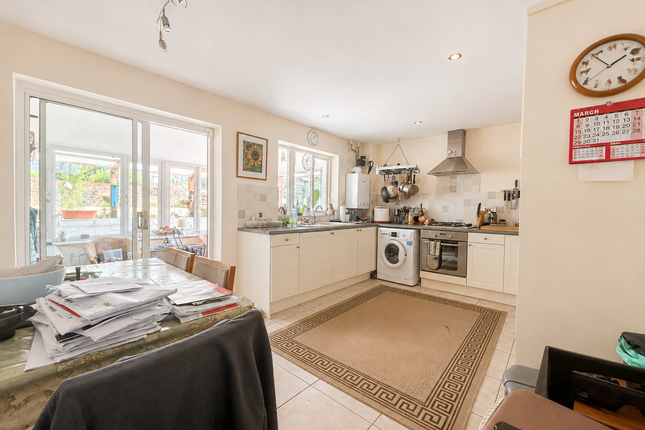 72, Barrington Road, Swindon photo 2
