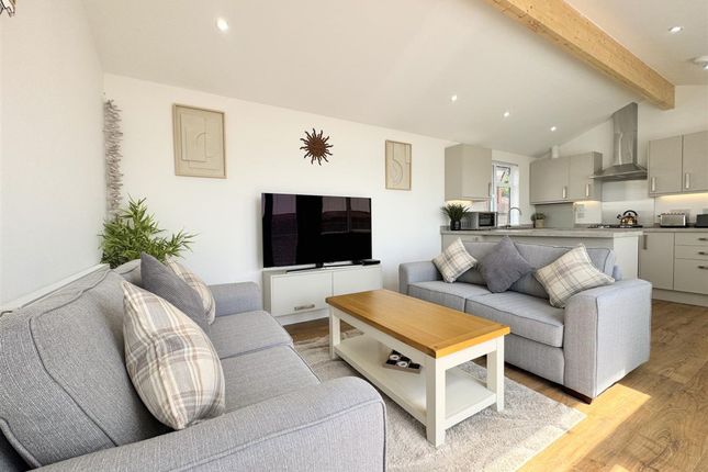 1 Clemens Avenue Tregunnel Park, Newquay photo 3