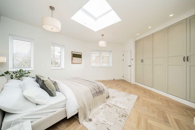 58e, Waldeck Road, LONDON photo 4