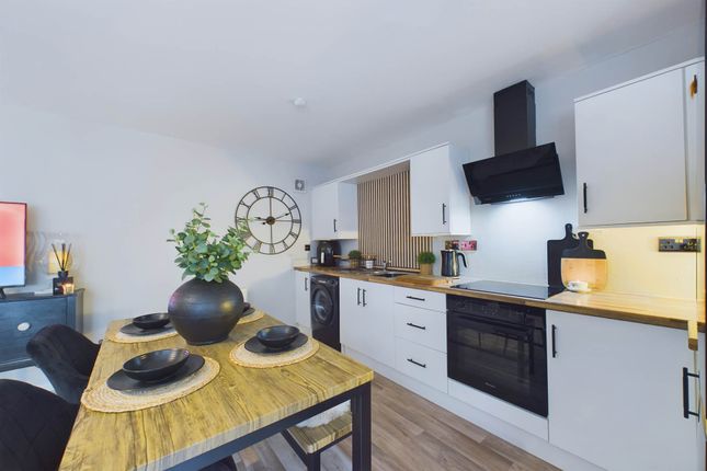 Flat for sale in Craignethan Apartments, Lesmahagow