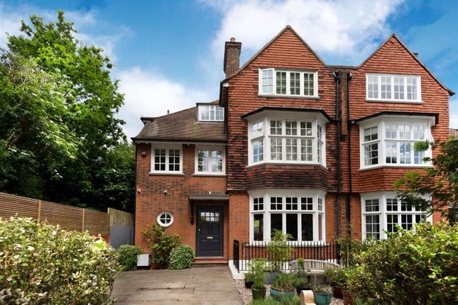 Thumbnail Property for sale in Ferncroft Avenue, Hampstead