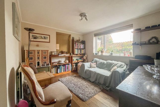 8, Durnford Way, Cambridge photo 4