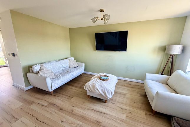 17, Buttonwood Road, Sunderland photo 4