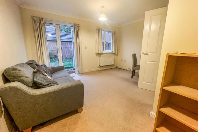 End terrace house for sale in Manse Close, Rushden