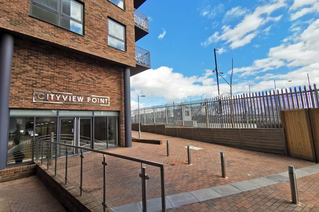 Flat to rent in City View Point, Leven Road, Poplar