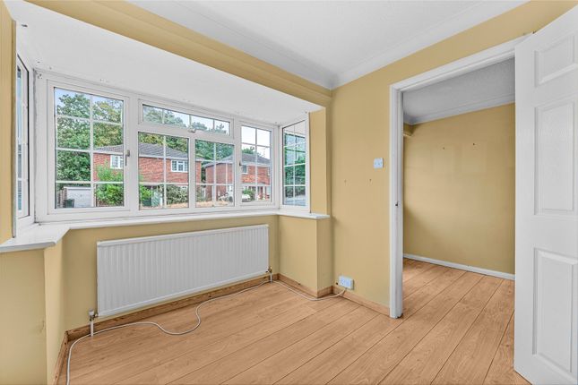 3, Brunswick Drive, Surrey photo 4