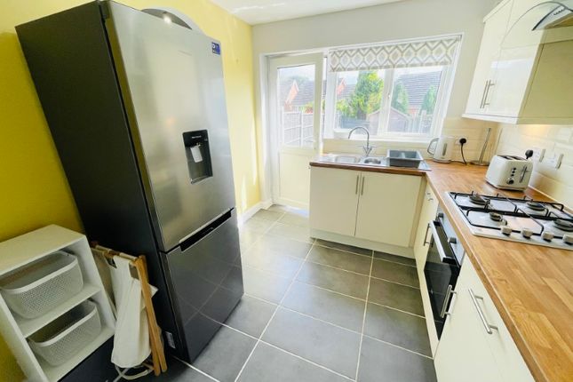 17, Mercia Drive, Birmingham photo 4