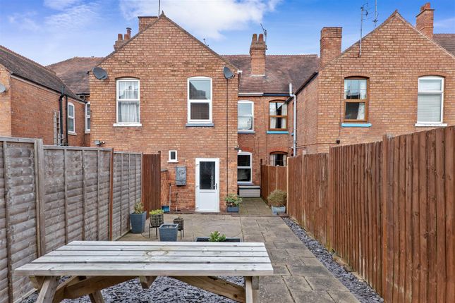 Terraced house for sale in Lansdowne Road, Worcester