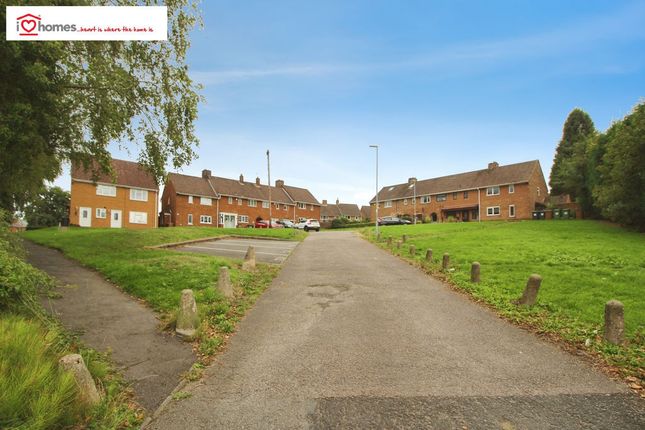 68, Daw End Lane, Walsall photo 2