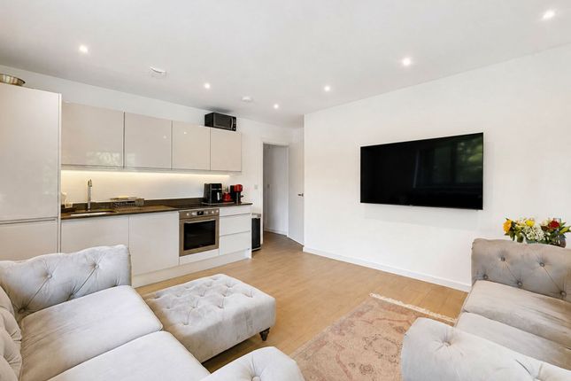 River Court, Woking photo 4