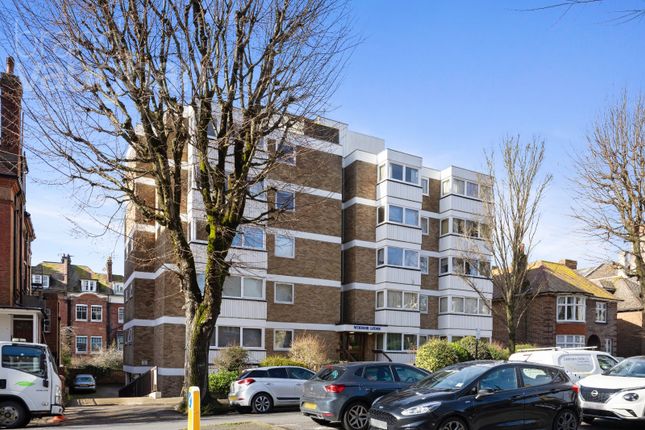 Thumbnail Flat for sale in Windsor Lodge, 26/28 Third Avenue, Hove, East Sussex
