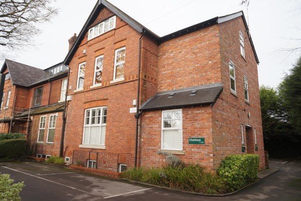 Thumbnail Flat to rent in 148 Barlow Moor Road, Manchester