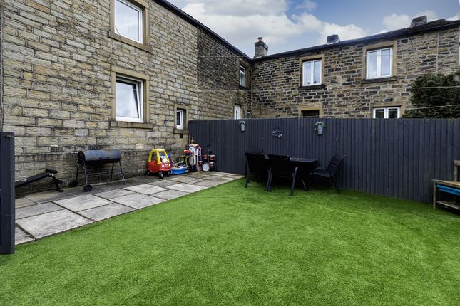 71, Hill Top Road, Huddersfield photo 4