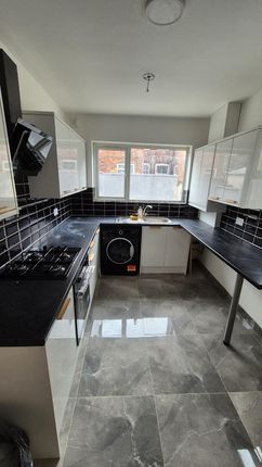 Thumbnail Terraced house to rent in Caythorpe Street, Manchester