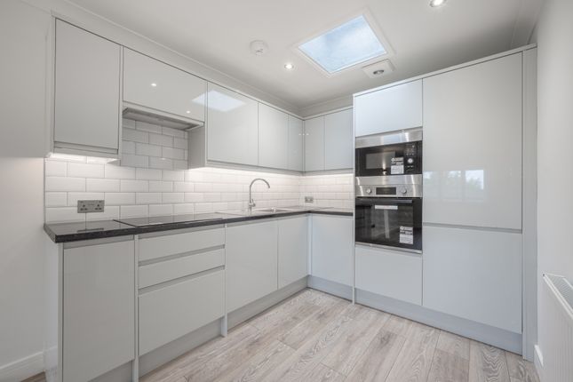 9 Wessex Court,1500, High Road, Whetstone photo 4