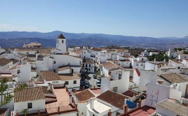 Apartment for sale in Canillas De Aceituno, Andalusia, Spain