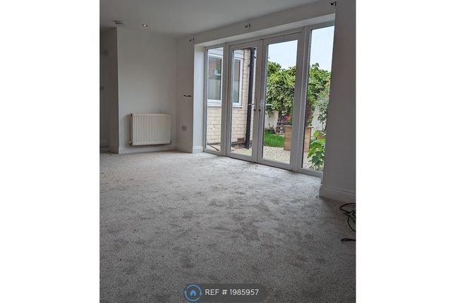 Thumbnail Flat to rent in Oakfield Road, Middlesbrough