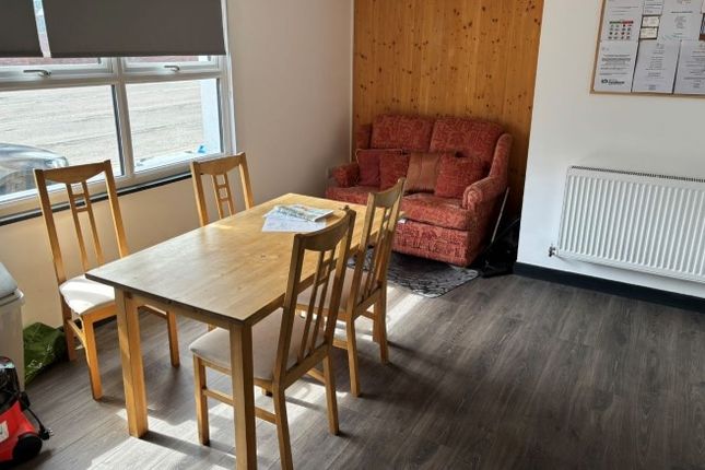 2A Newland Street,, Worthing photo 3