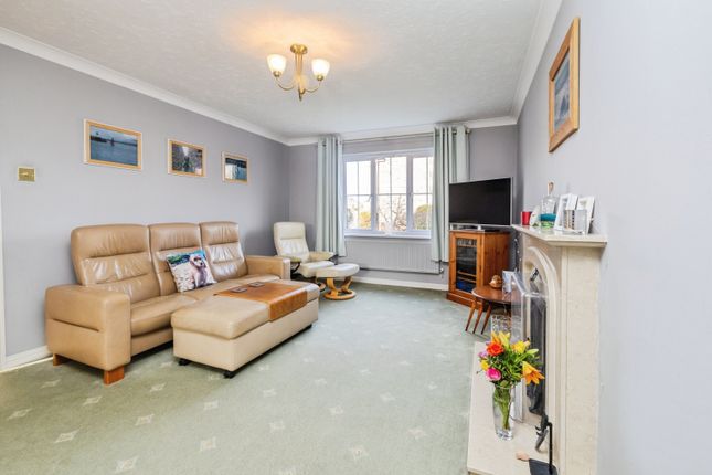 11, Rivermead, Lincoln photo 3