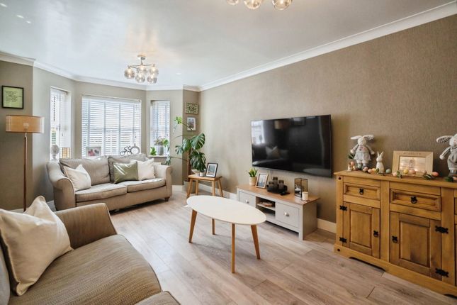 33, Heathfield Park, Widnes photo 3