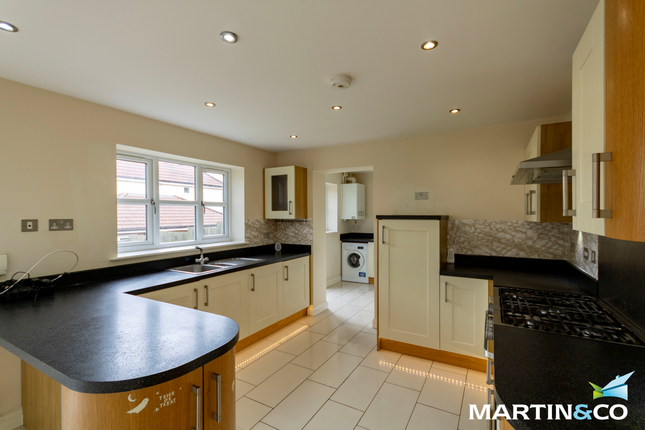 6, Tredington Close, Birmingham photo 5