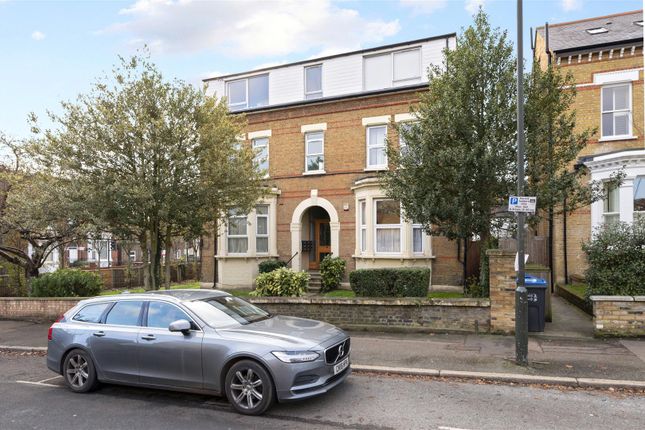 Flat for sale in Edge Hill, Wimbledon