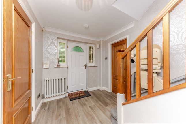 5, Lambert Road, Grimsby photo 3