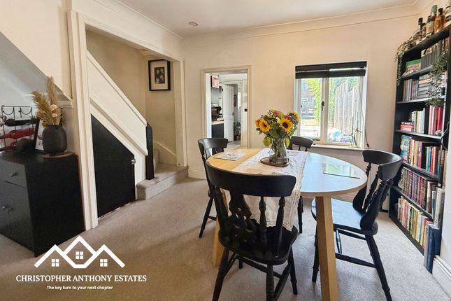 21 Butler Road, Halstead photo 3