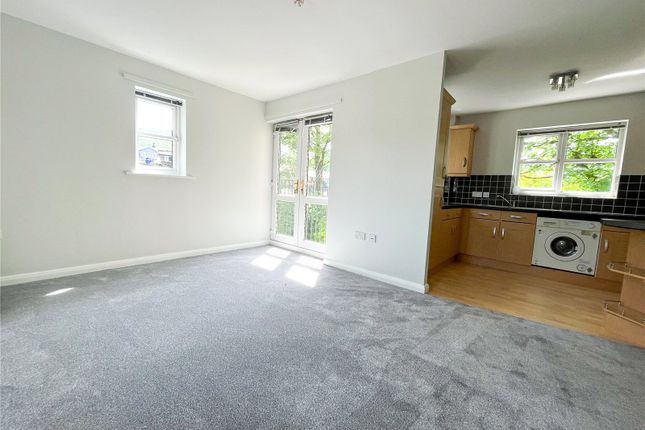 11, Hopkinson Close, Saddleworth photo 2