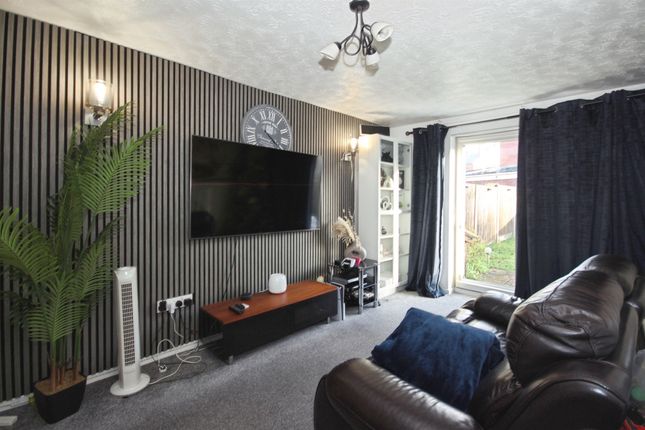 7, Cumbria Close, Coventry photo 2