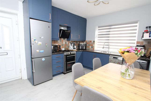 7, Elm Road, Shipley photo 5